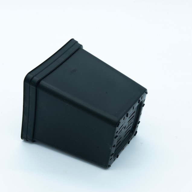 Maceta cuadrada 1,65 Litros